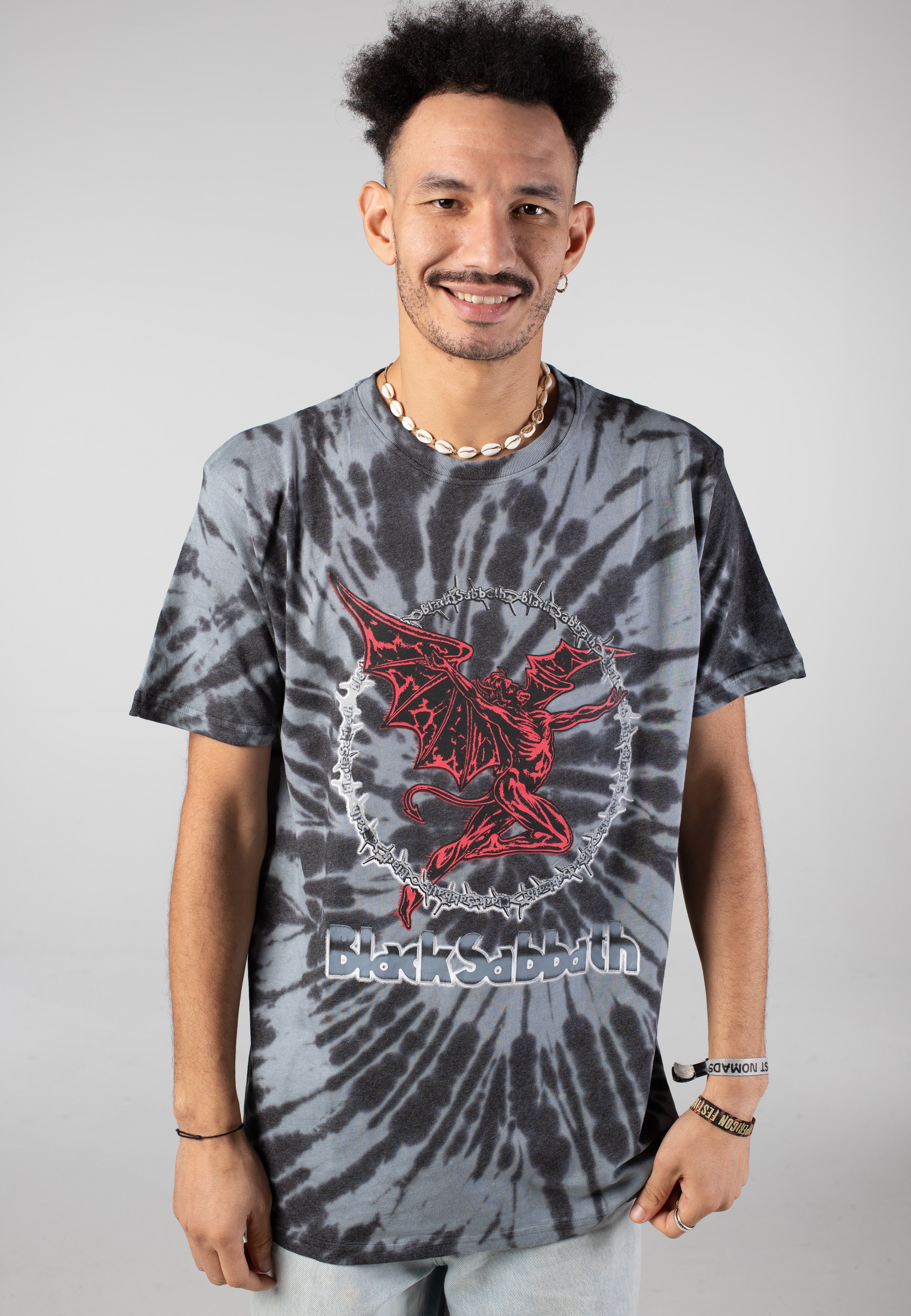 Black Sabbath - Red Henry Washed - T-Shirt | Men-Image