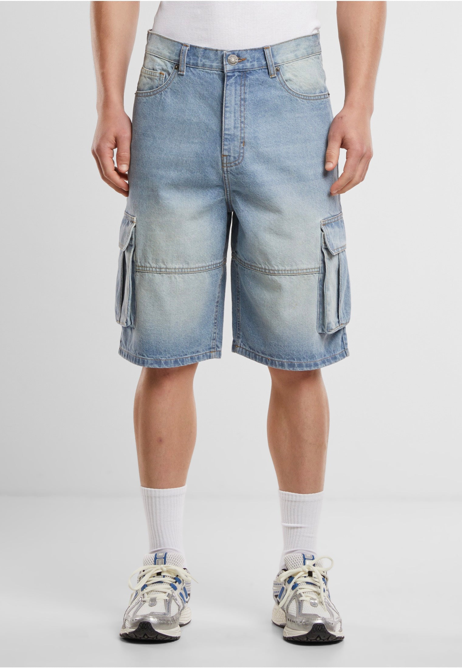Urban Classics - Relaxed Denim Cargo New Light Blue Dirty Washed - Shorts | Men-Image
