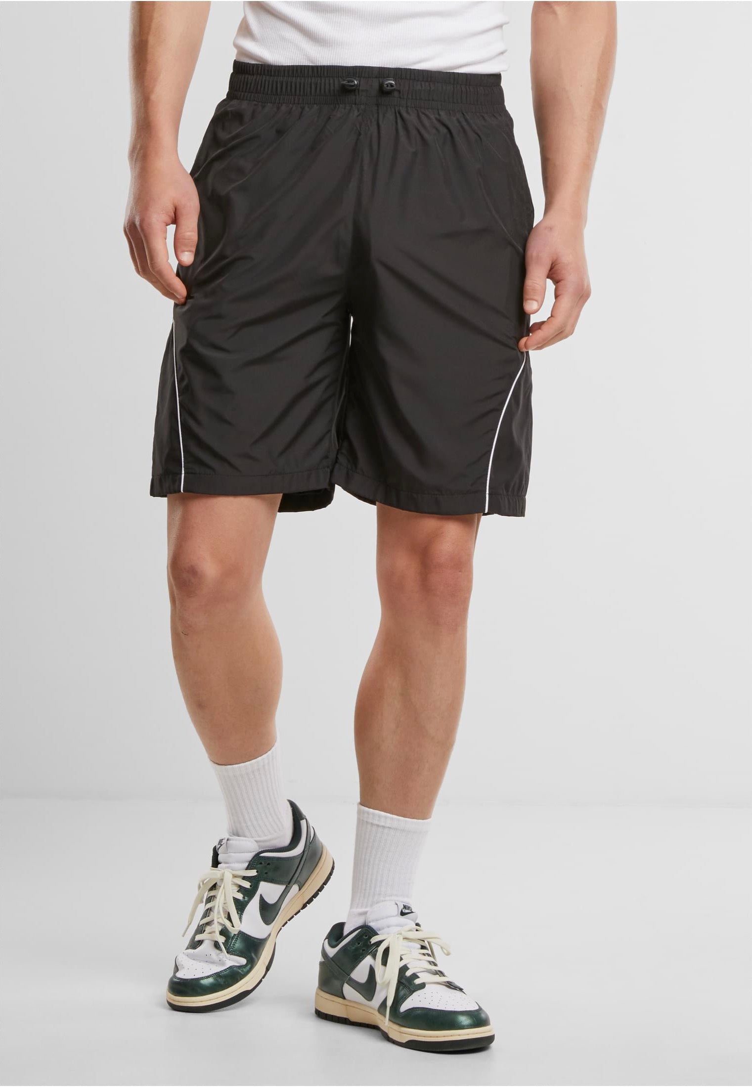 Urban Classics - Piped Panel Black - Shorts | Men-Image