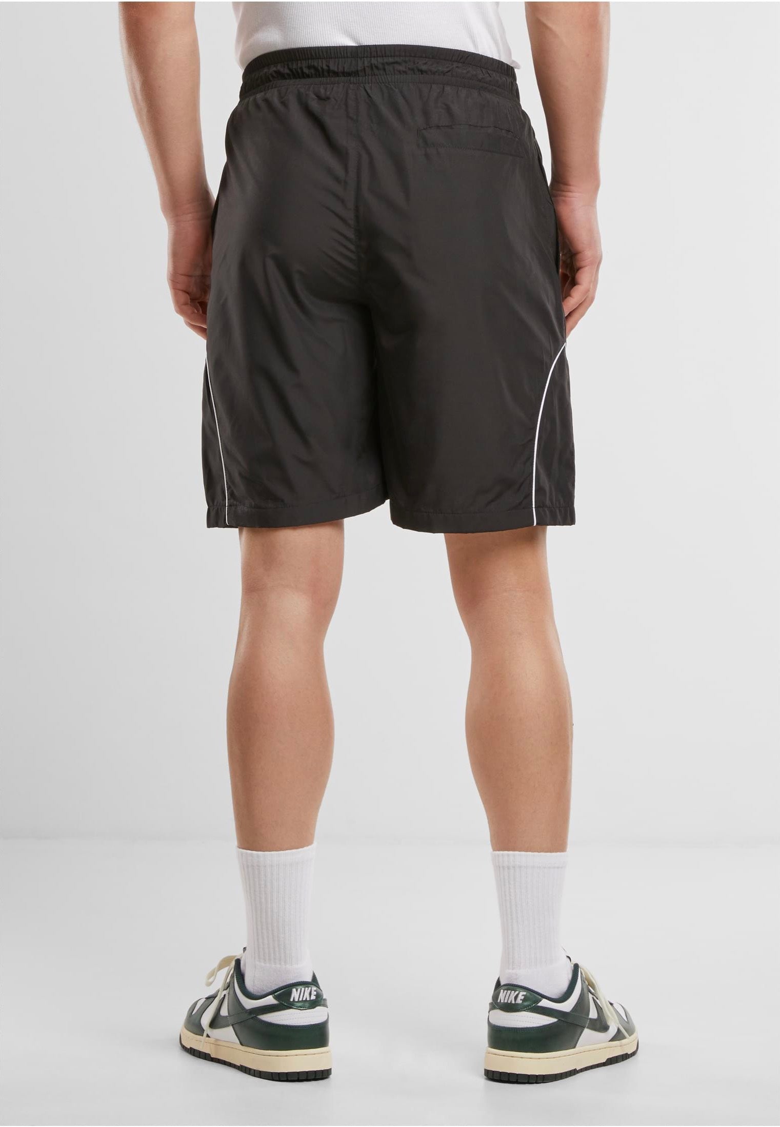 Urban Classics - Piped Panel Black - Shorts | Men-Image