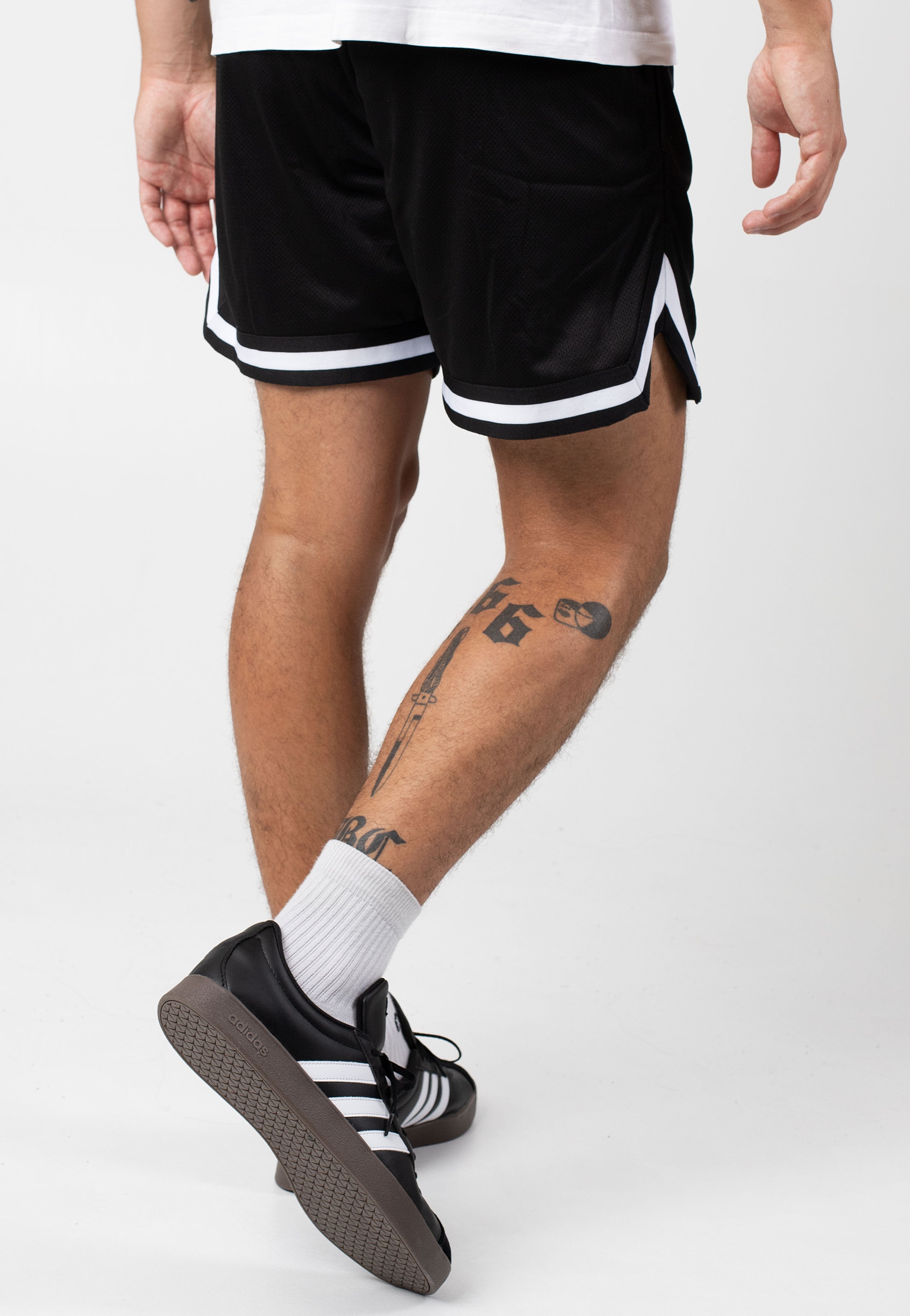 Urban Classics - Short Basketball Black - Shorts | Men-Image