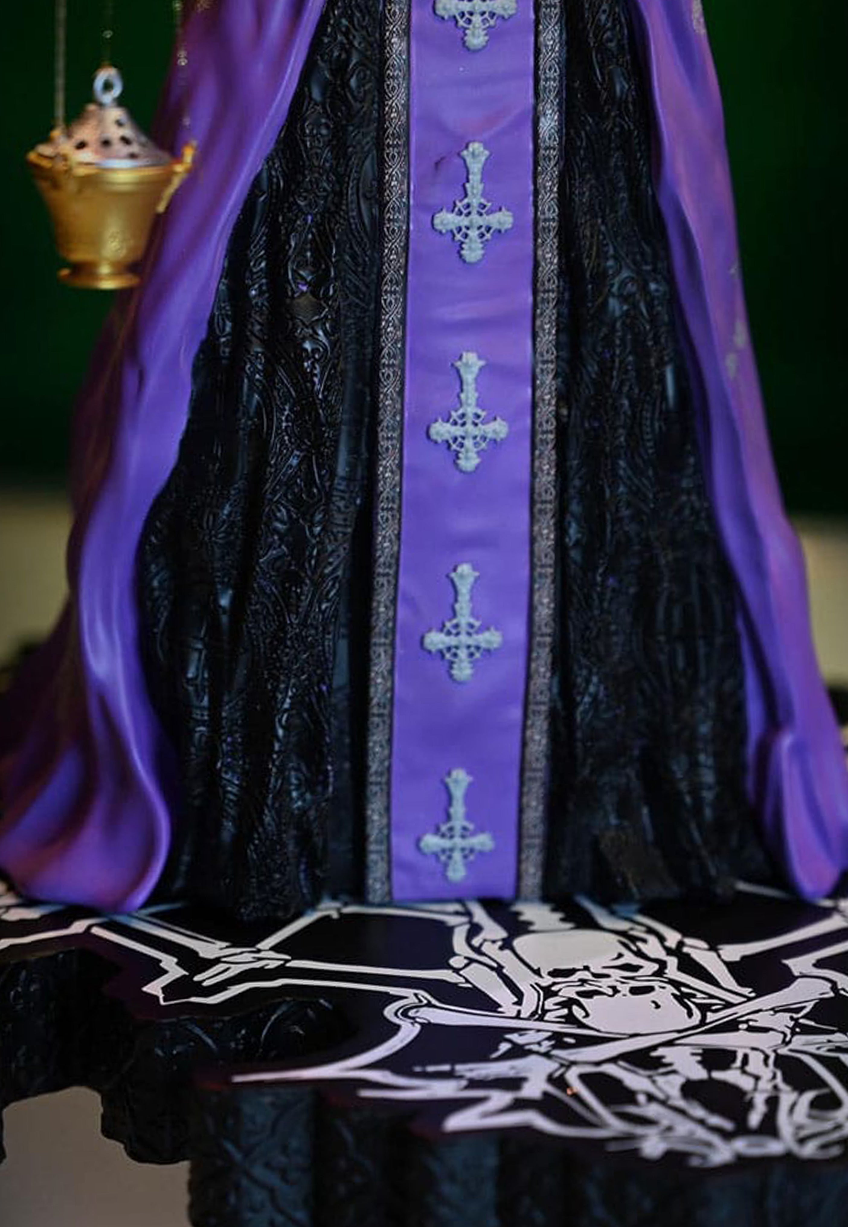 Ghost - Papa V Perpetua Purple Robes Rock Iconz - Statue | Neutral-Image